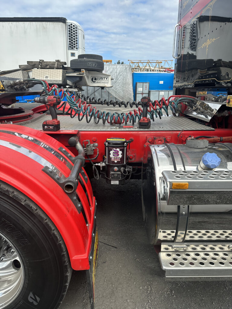 Kenworth Freight Mover Lube Grease Greaser Auto System Installed Moree Equipment Safe Reliable Automatic Lubrication Alemlube Replacement Illawarra